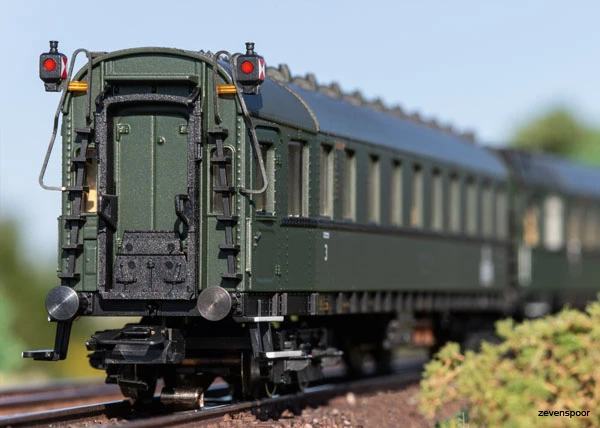 42265 Marklin Schnellzugwagen-Set DRB 8 42265 Marklin Schnellzugwagen-Set DRB - Afbeelding 6