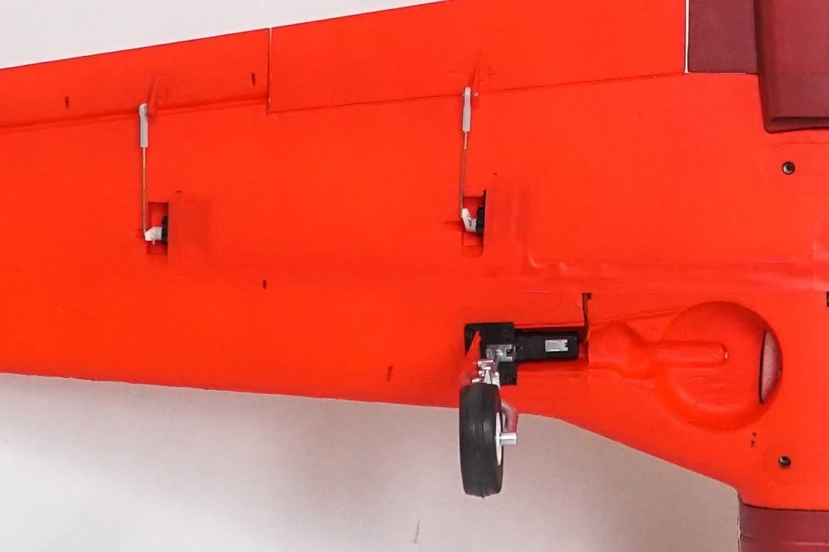 FMS P51D MUSTANG DAGO RED 1100 PNP 8 FMS P51D MUSTANG DAGO RED 1100 PNP - Afbeelding 6